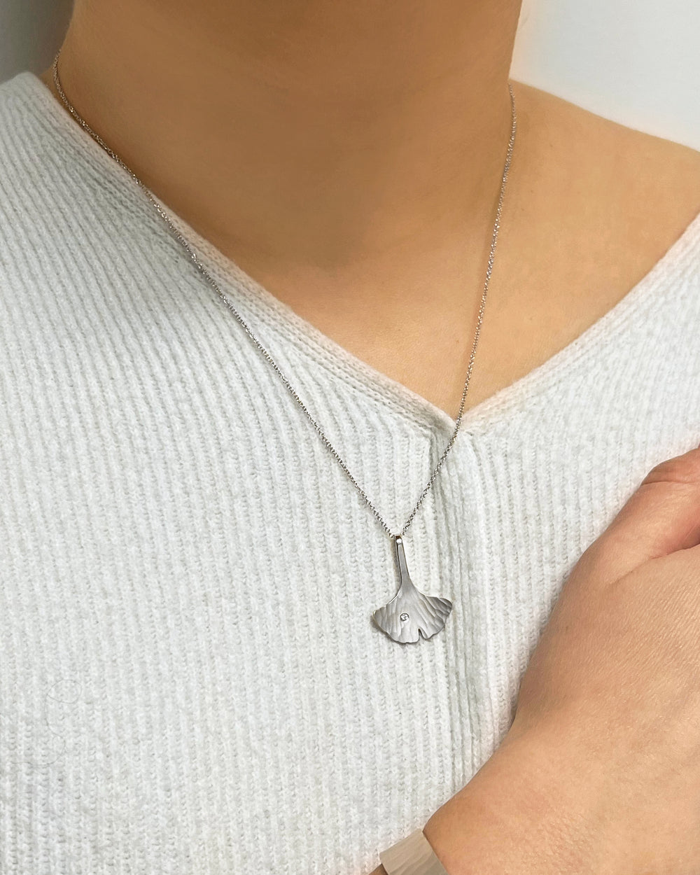 Radiant Ginkgo Leaf Pendant