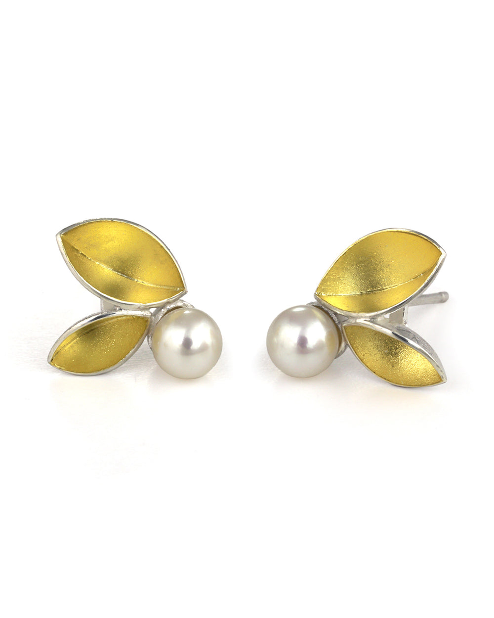 Leaves And Pearls Earrings