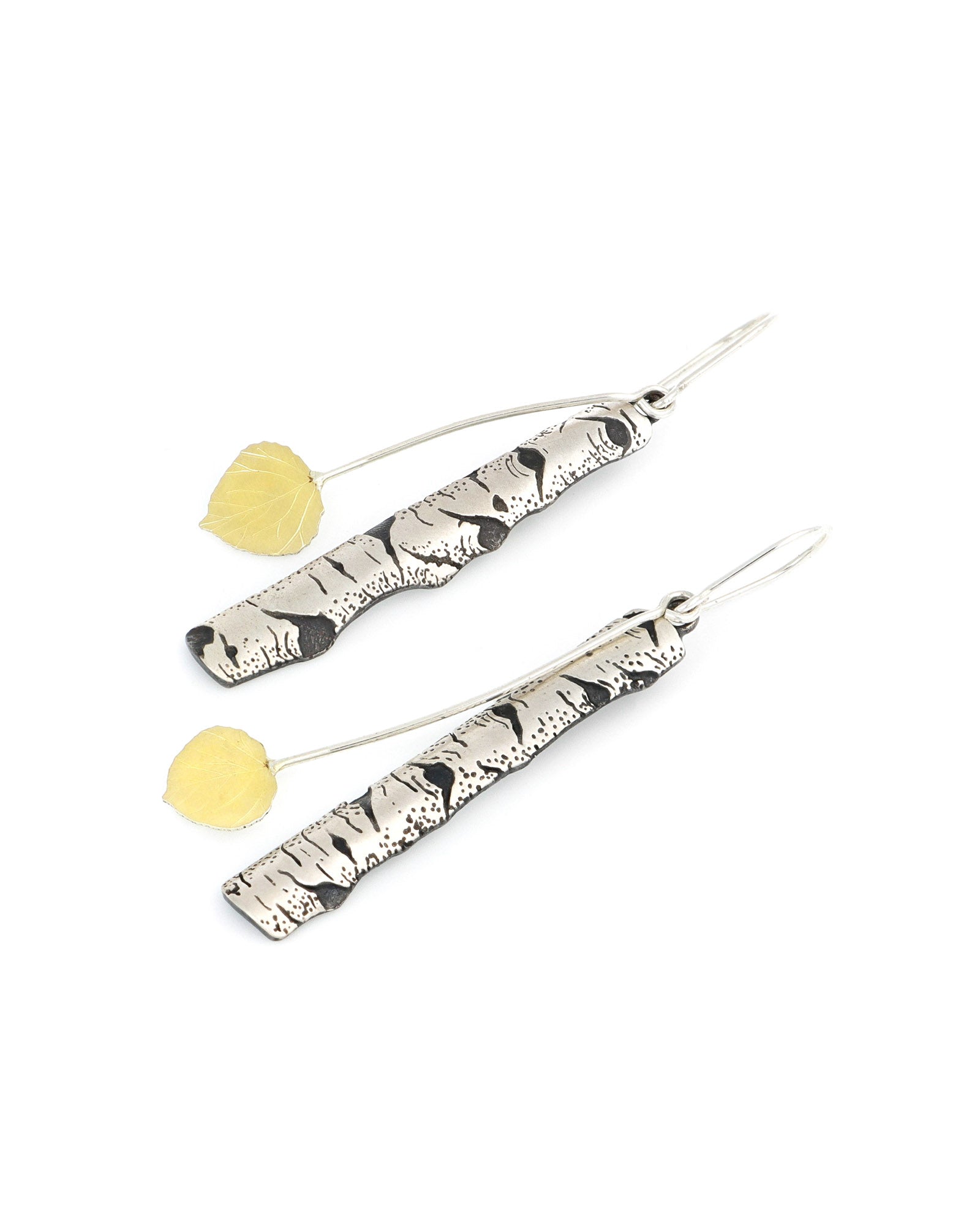 Aspen Allure Short Earrings with Leaves