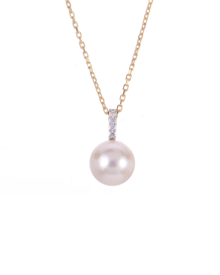 Elegant Pearl & Diamonds Necklace