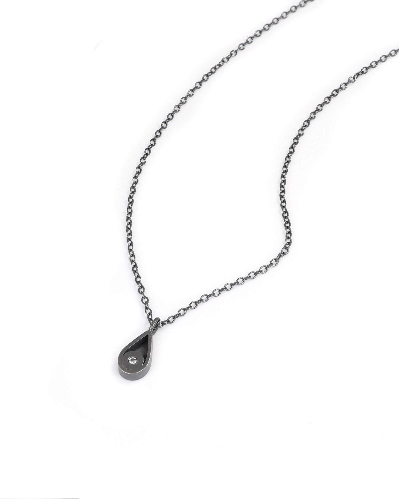 Oxidized Teardrop Necklace with Diamond