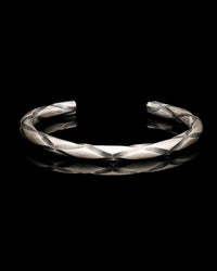 Riven Cuff