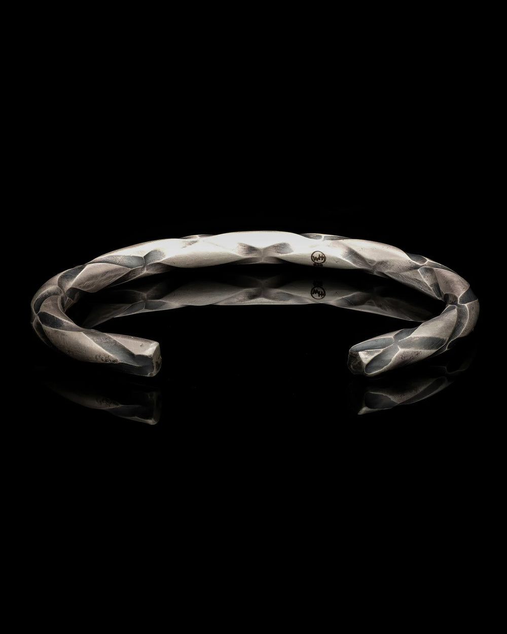 Riven Cuff