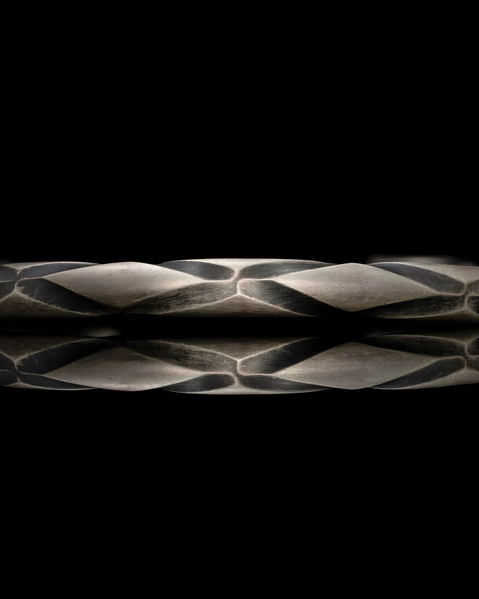 Riven Cuff