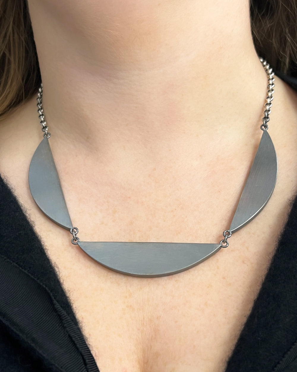 Small Scalloped Necklace