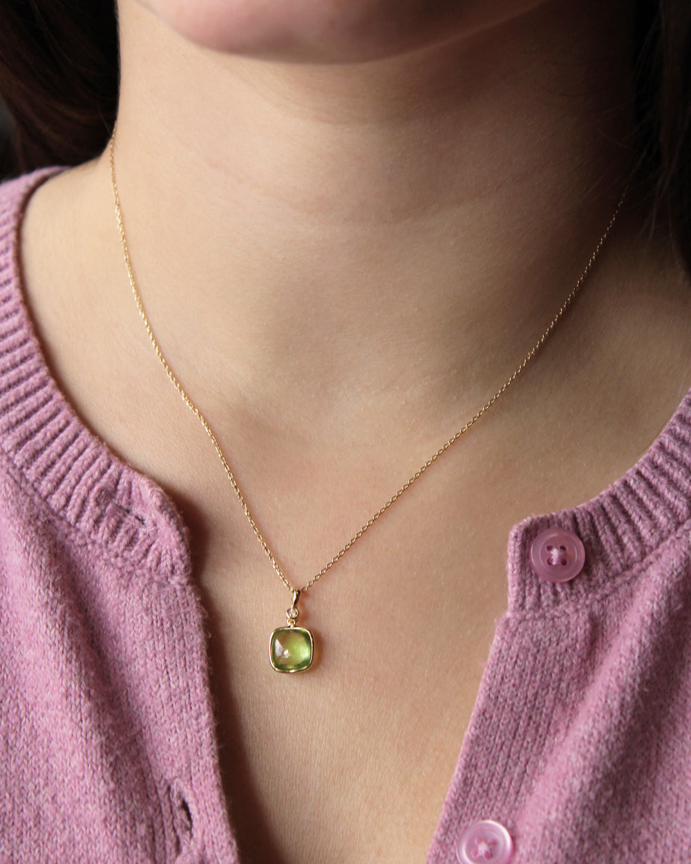 Smooth Peridot Cushion Necklace