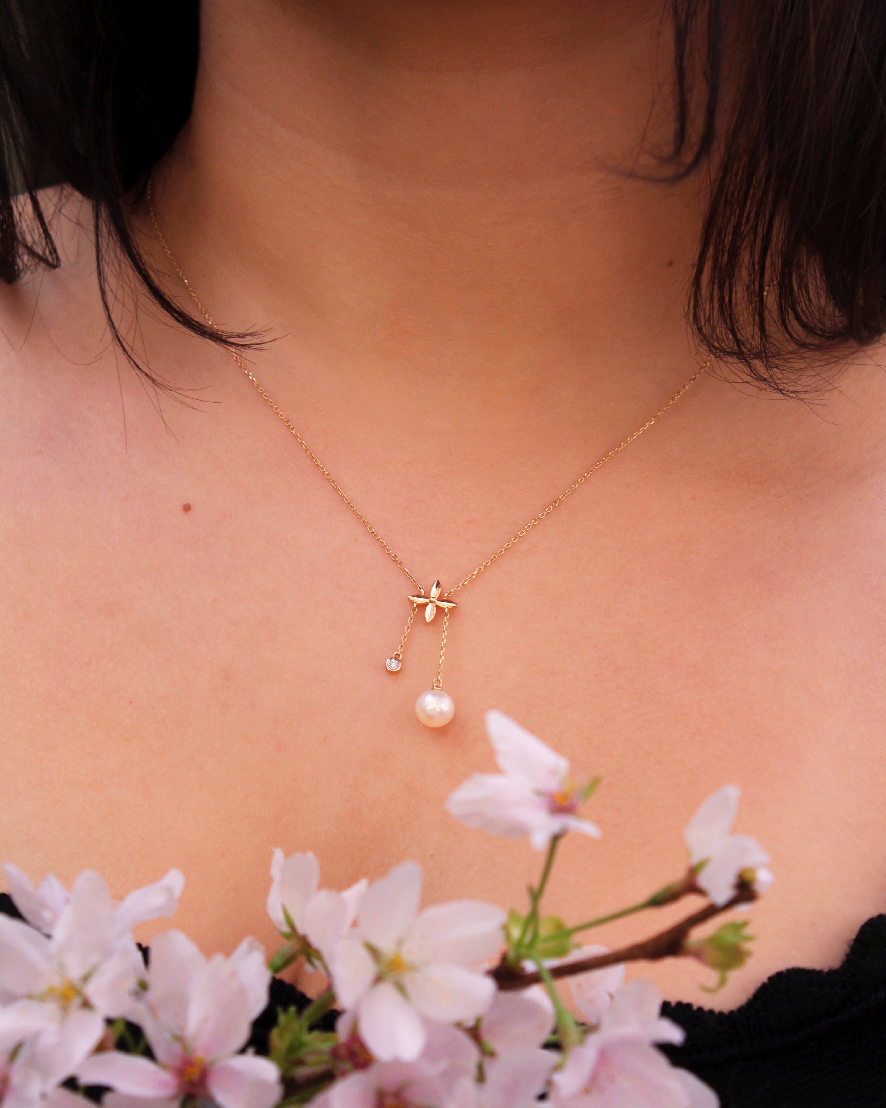 Flower & Pearl Dangle Necklace