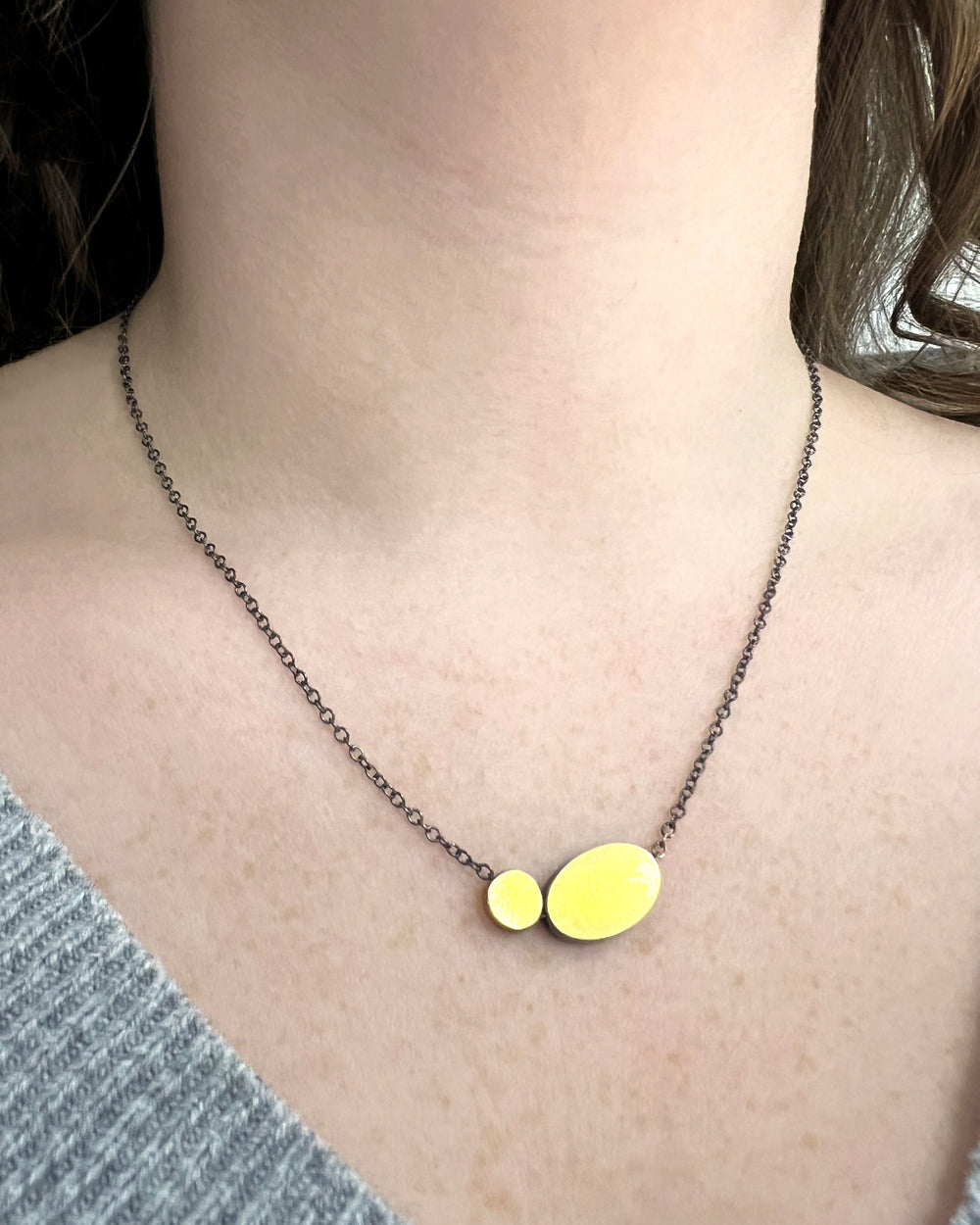 Oval And Dot Necklace
