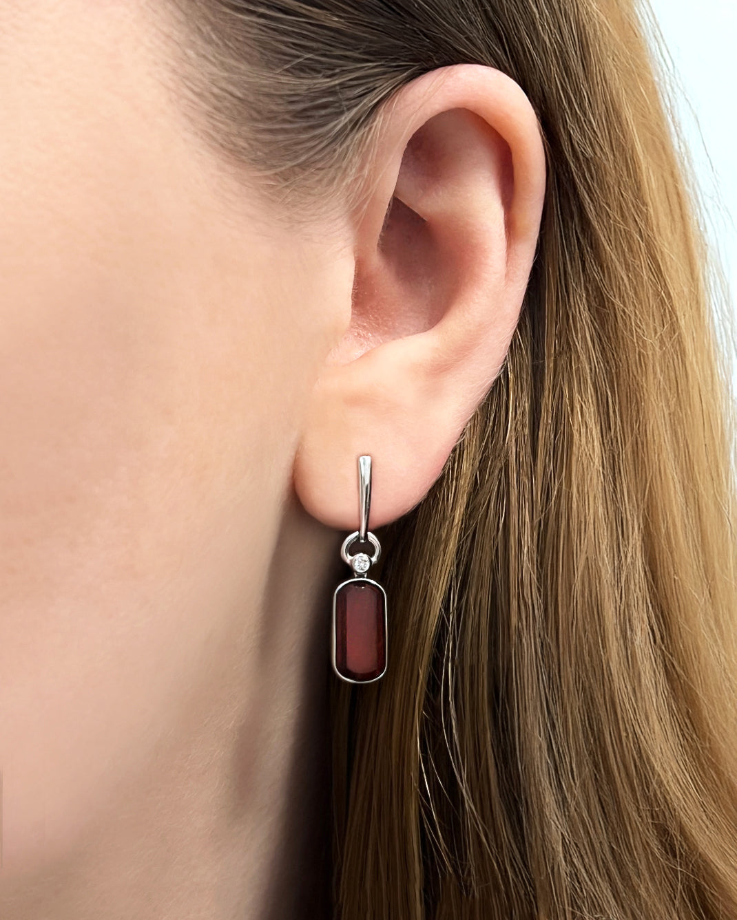 Rounded Rectangle Garnet Earrings